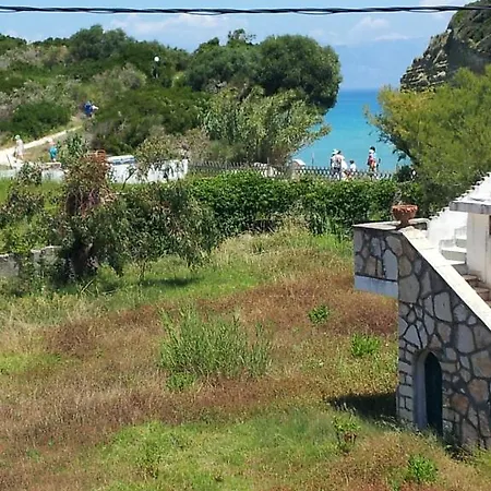 Canal D'amour Makris *